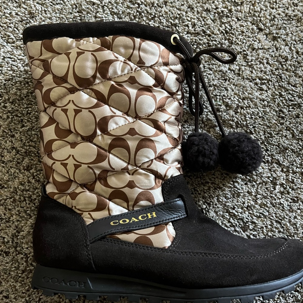 Coach Puffer boots